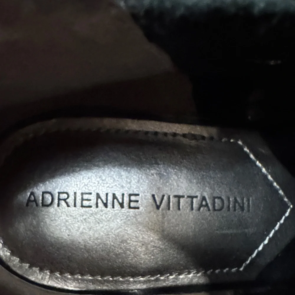 Adrienne Vittadini Black Leather Toulah Ankle Booties Heel Size 6.5